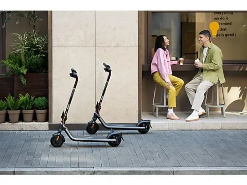 SEGWAY Ninebot E2 Plus II Scooter