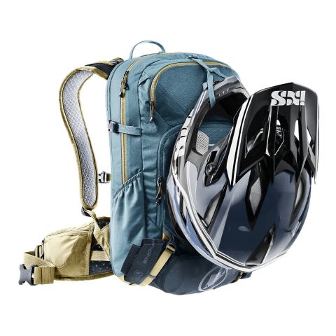 Deuter Attack 20 Litre Sırt Çantası