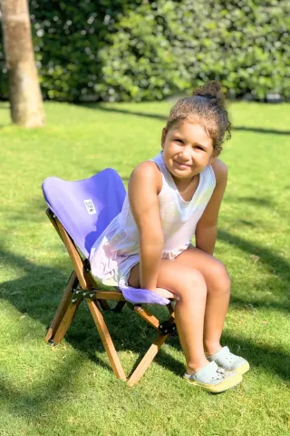 BAG THE JOY KIDS KATLANIR AHŞAP KAMP & BAHÇE SANDALYESİ KAHVERENGİ İSKELET – KIRMIZI KILIF